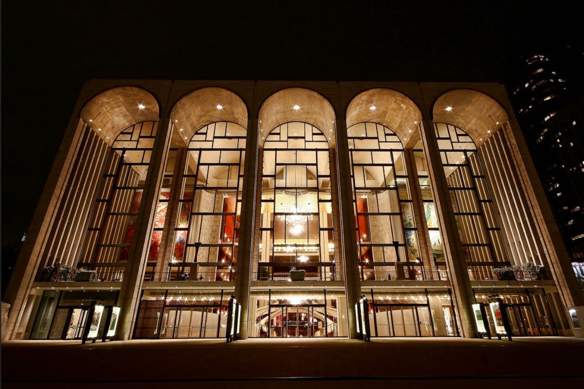 Metropolitan_Opera_House