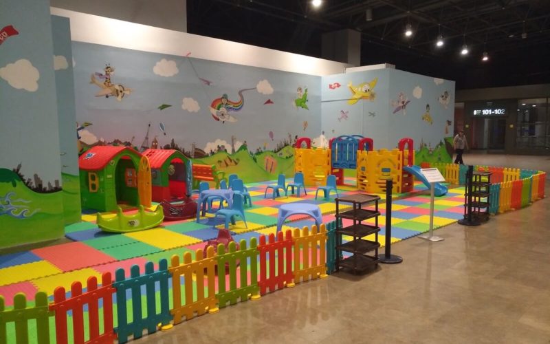 Airport Playground