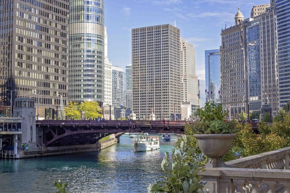 Chicago River