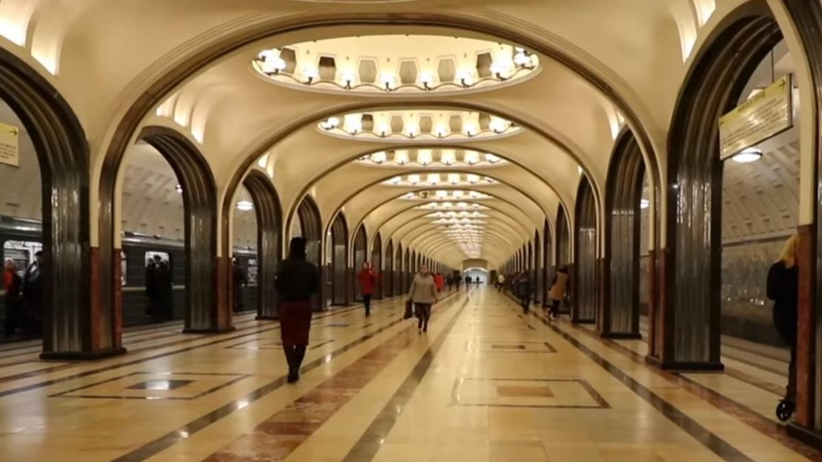 Amazing Moscow Metro Stations | People's Palaces