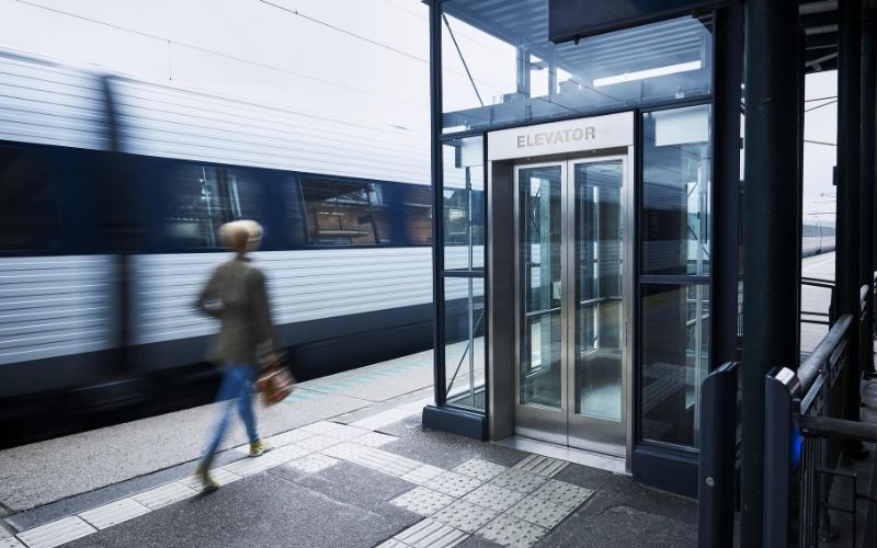 Elevator Train Platform