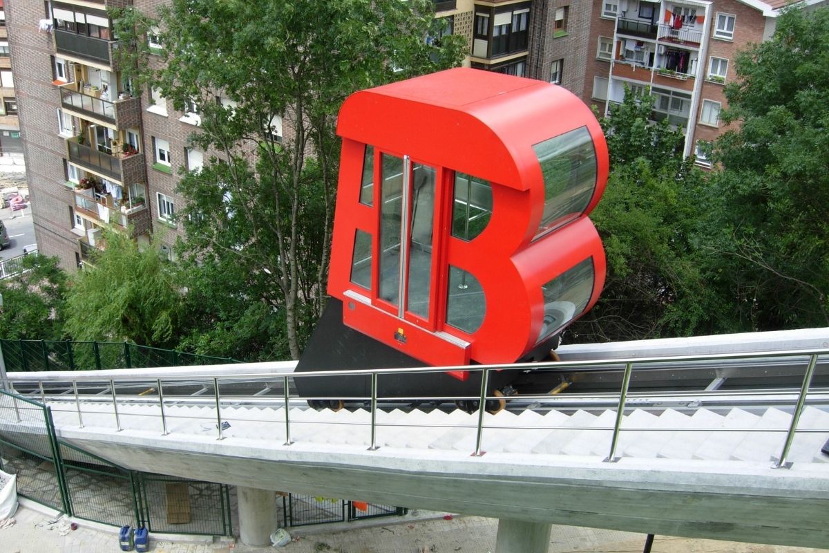 Ascensor inclinado Zurbaranbarri Bilbao
